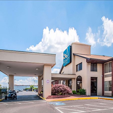 Quality Inn Near Potomac Mills Удбридж Екстериор снимка