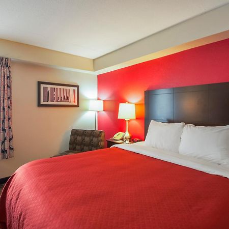 Quality Inn Near Potomac Mills Удбридж Екстериор снимка