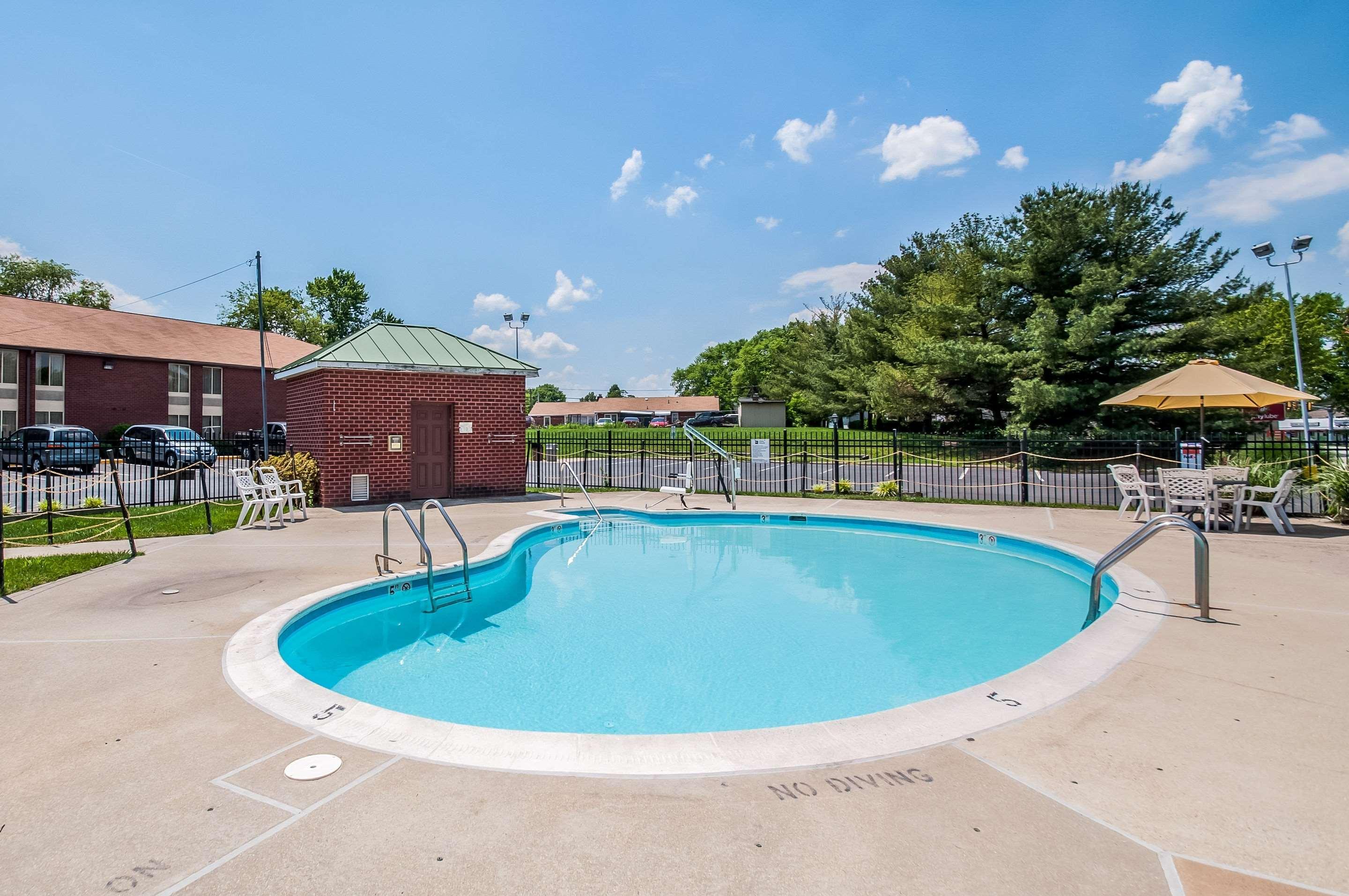 Quality Inn Near Potomac Mills Удбридж Екстериор снимка