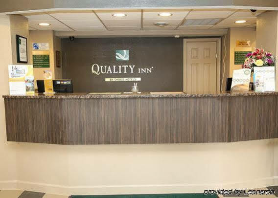 Quality Inn Near Potomac Mills Удбридж Екстериор снимка